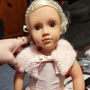 Cute !! Great Condition !! Beautiful Our Generation Regular Doll - Alexa